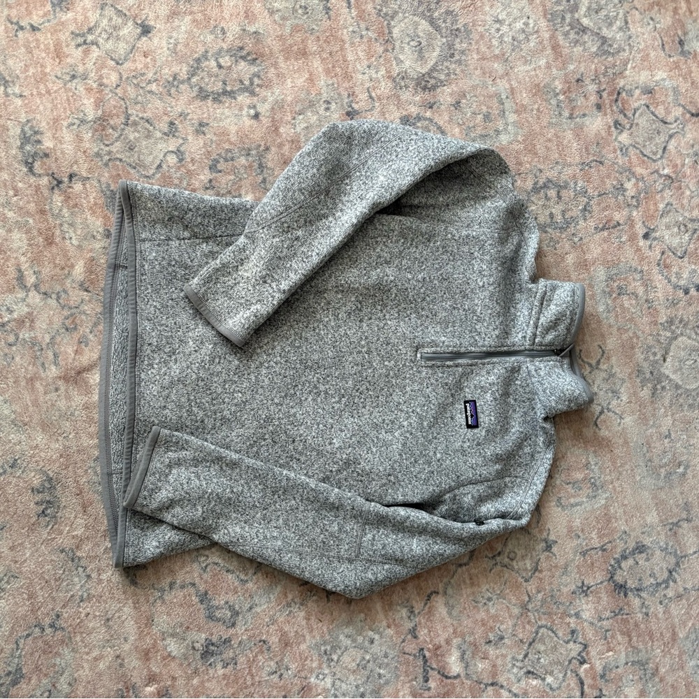 Patagonia Heather Gray Fleece Pullover